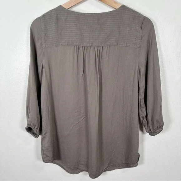 Aritzia Babaton Womens Size Xsmall Adrian Three Quarter Sleeve Blouse - Picture 13 of 13
